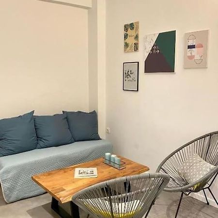 A Place 4U No10 - Garden-Level Getaway 2 Bedroom 2 Bathroom Apartment With Yard Athen Exterior foto