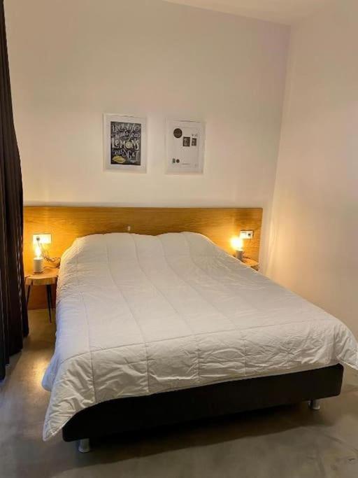 A Place 4U No10 - Garden-Level Getaway 2 Bedroom 2 Bathroom Apartment With Yard Athen Exterior foto